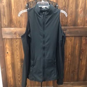 Exposed shoulder jacket